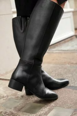 Next Schwarz - Forever Comfort® Kniehohe Lederstiefel Mit Niedrigem Absatz -Winterschuhe Verkaufs-Shop U34 345s4